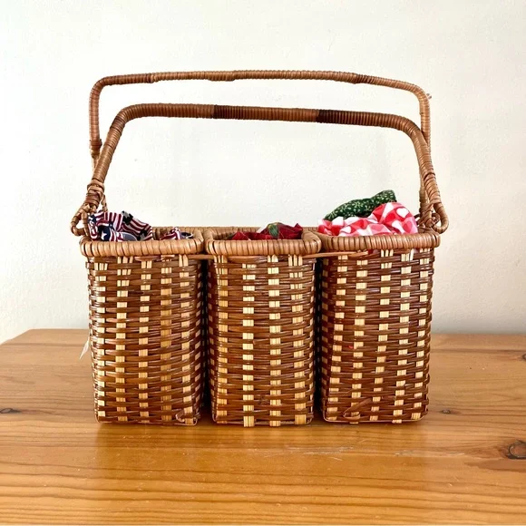 Vintage Wicker Basket Utensil Napkin Holder Picnic Outdoors 4 Handmade - Picture 5 of 9